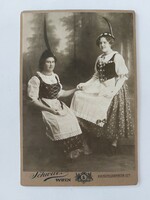 Antique female photo adolf schwarz photographer Vienna 1909 old Viennese photo national costume