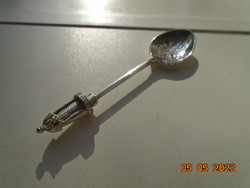 In memory of Pope John Paul II's visit to England in 1982, figurative English w.A.P.W. Silver-plated teaspoon