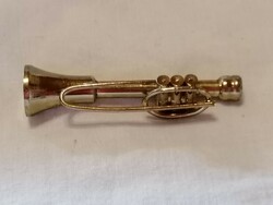 Retró, aranyozott fém trombita, babaház dekoráció, polcdísz, ritka 26.