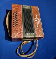 Kpemehhoe accordion child size