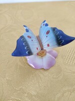 Pillangó virágon porcelán figura