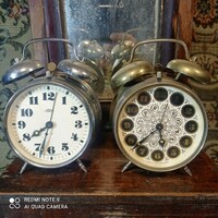 Prim table clock, alarm clock