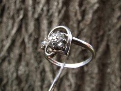 Silver ring with zircons (220424)