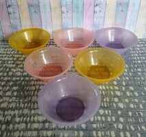 6 darab színes gyümölcsmintás műanyag kompótos tálka
