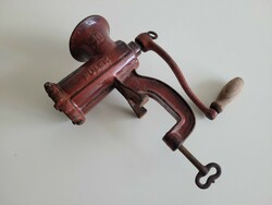 Old Large Size 10 Fülke Cast Iron Antique Meat Grinder from the Greater Hungary Period