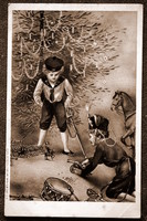 Antik Karácsonyi üdvözlő grafikus képeslap kisfiúk ólomkatonákkal játszanak karácsonyfa huszár ruha