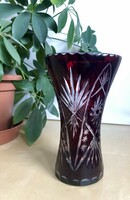 Burgundy lip crystal vase