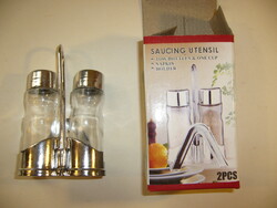 With a retro design salt and pepper spray holder, you can also go to the spice dispenser - mpl