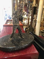 Art Nouveau bronze sculpture, 15 cm high.
