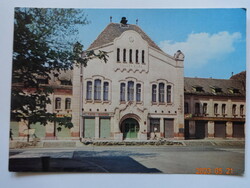 Régi képeslap: Törökszentmiklós, Tanácsház (1977)