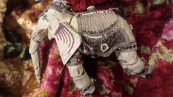 Kb 16 x 14 cm-es , régi , indiai , fa elefánt / játék ,  hajló izületekkel . Patinás , kedves darab