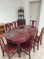 Rózsafa asztal székekkel, sarok szekrény és kis állvány