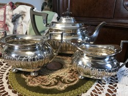 Több, mint 100 éves, Walker & Hall, ezüstözött, alpakka, antik, 3 db-os, teás, kávés készlet