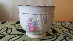 For sale is a flower-patterned flowerpot from Höllóháza