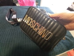 Moschino női party táska modern egyedi darab