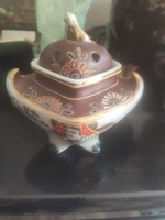 Japanese perfume holder with lid