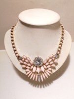 Pink collars (984)