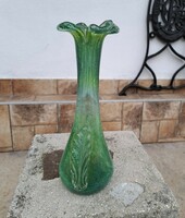 Zöld ritka formájú váza repesztett Gyönyörű  Fátyolüveg fátyol karcagi berekfürdői üveg