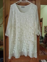 White lace blouse-tunic