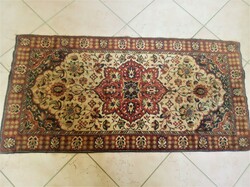 Perzsa mintás mokett szőnyeg, faliszőnyeg
