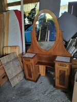 Combing table o German