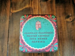 Paprikás doboz
