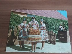Kalocsai népviselet, postatiszta