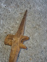 A pointed pickaxe