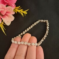 Silver-plated bracelet with zircon stone