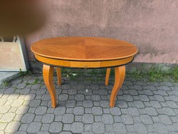 Antique style coffee table table