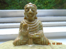 Jade carved buddha