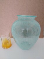 Karcagi fátyolüveg váza és korsó