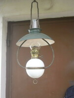 Old kerosene lamp / tavern lamp