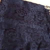 Italian silk scarf/tablecloth, 68 x 68 cm + 20 cm fringe