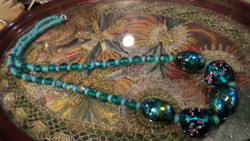 50 cm-es , nagy , Muránói üveggyöngyökből és apró türkizkék , mattporcelán gyöngyökből álló nyaklánc