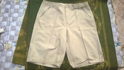 Women's beige short pants-shorts ecru, m-l 40, light summer piece.