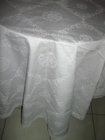 Beautiful Baroque Toledo pattern snow white antique rounded damask tablecloth with lace edge