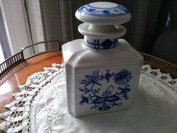 Sword-marked meissen tea herb holder with blue onion pattern