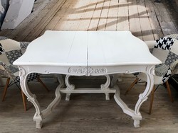 Viennese baroque dining table