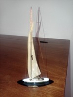 Plexiglass sailing