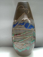 Igazán formatervezet kerámia váza nagyon szép hegyeket ábrázoló áza vitrin darab ritkaság