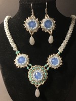 Necklace-earring set with rivoli stone