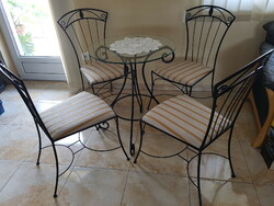 Wrought iron set of 4 chairs + table