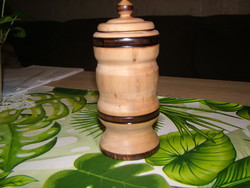 Jewelry jar with lid