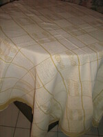 Beautiful Toledo and rose pattern woven tablecloth