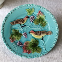 Mesés antik majolika tányér, dísztányér, falitányér, madár és szőlő dekorral, élénk színekben