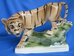 Sitzendorf porcelain tiger, marked, 15 cm high, base 16x7 cm, slightly defective