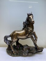 Bronzed horse statue