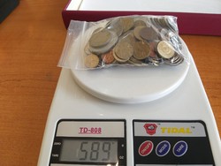 589 gramm Vegyes pénzérmék (No: 23/1.)