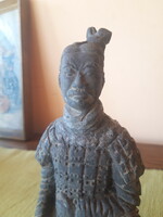 Régi, jelzett kínai agyagkatona szobor